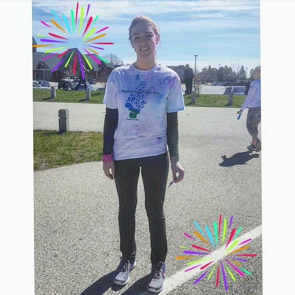 Meet your Posher, Jessica! - Picture 2 of 4